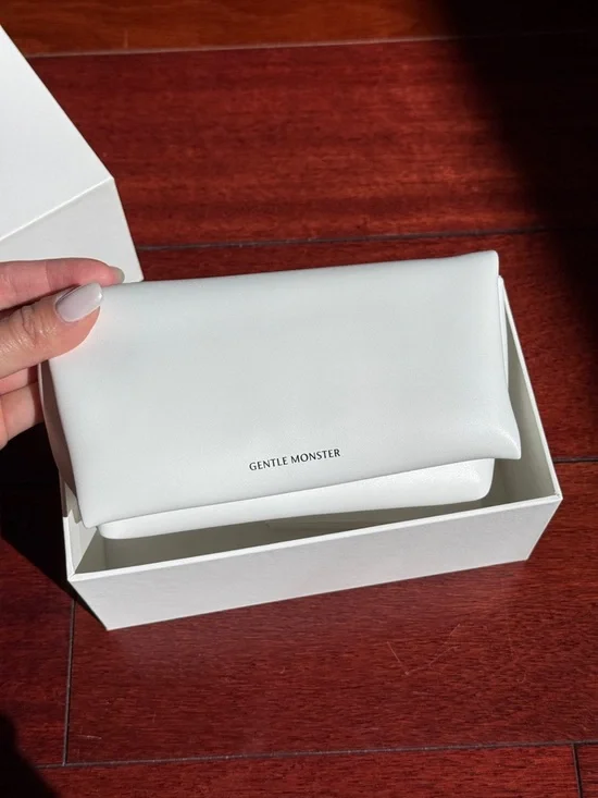 Gentle Monster Black Terra Cotta Sunglasses - Picture 9 of 10